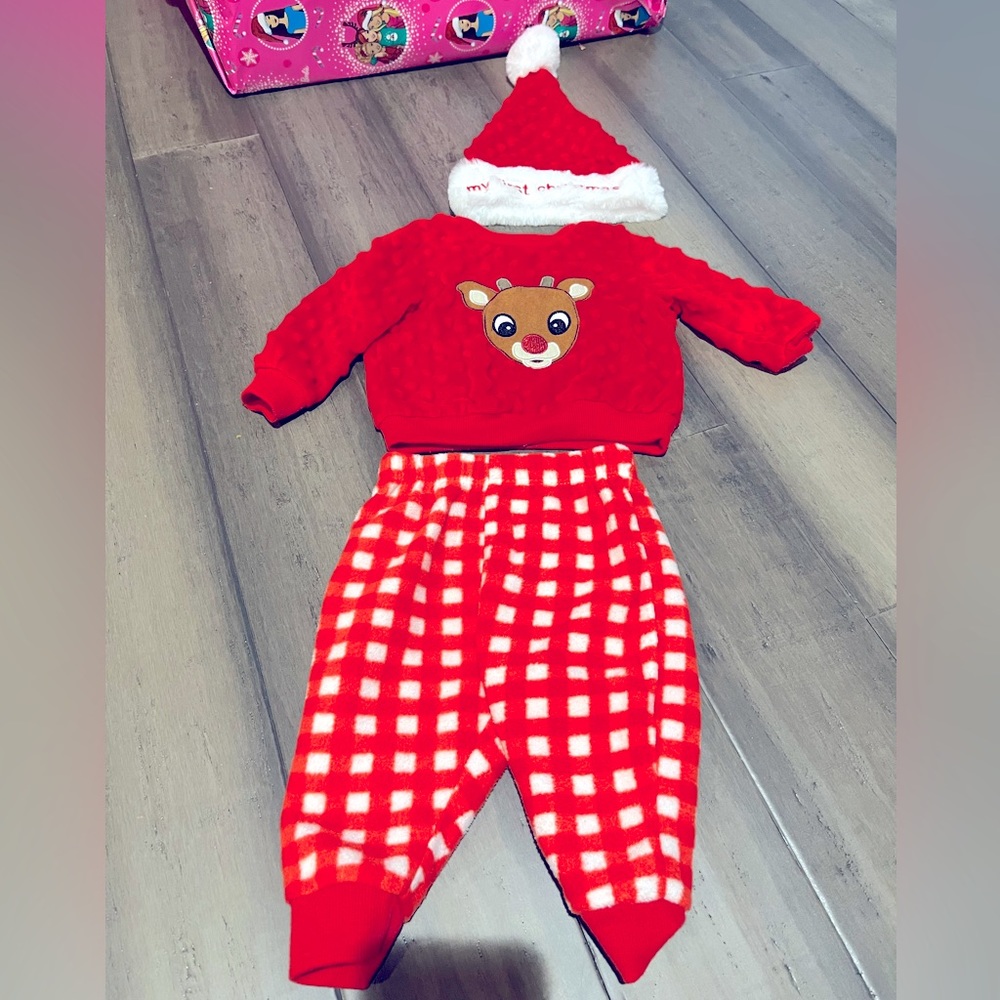 Babies 1st Christmas Rudolf Fleece Outfit & Santa Hat